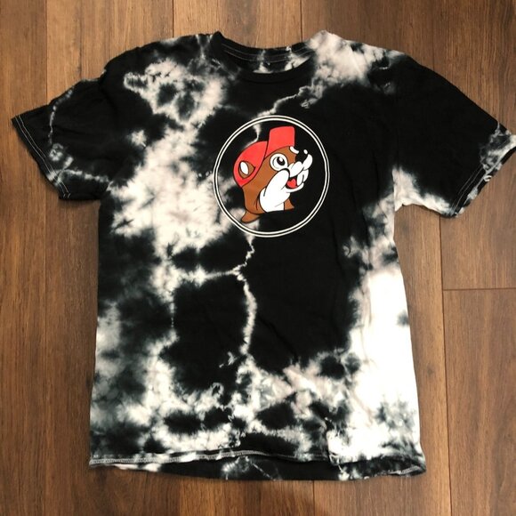 Buc ees T Shirt Men's Sz Medium Tie Dye - I’m Just Here For The Snacks Black - Picture 1 of 7